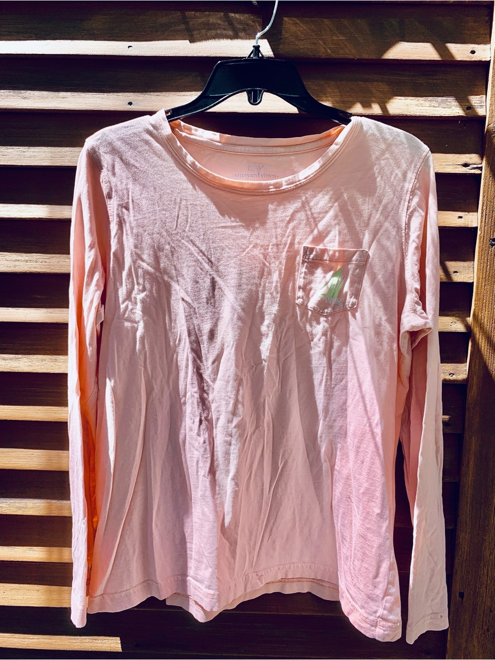 Vineyard Vines Light Pink sailboat Logo Tee